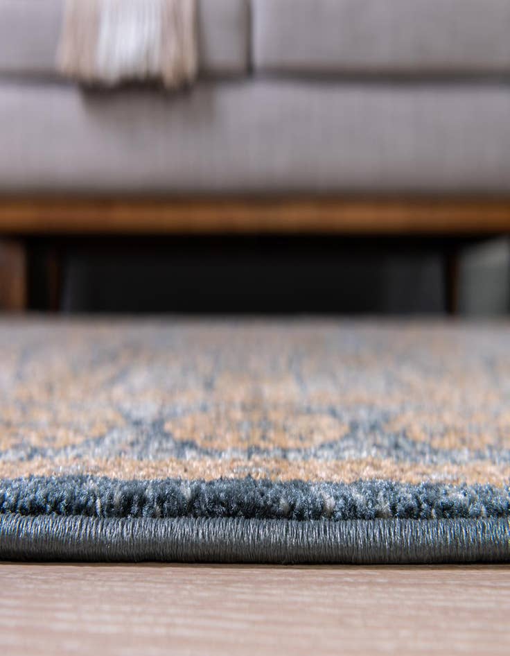 Detail image of 2' x 3' Amina Rug