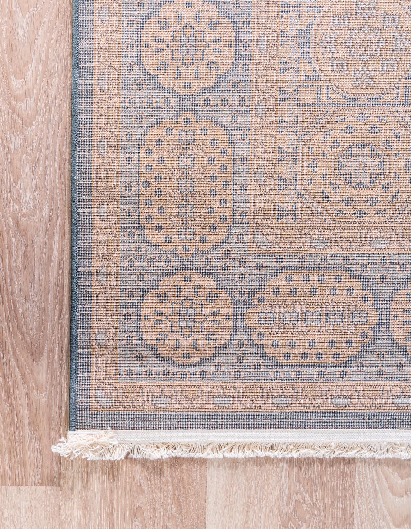 6' x 9' Amina Rug