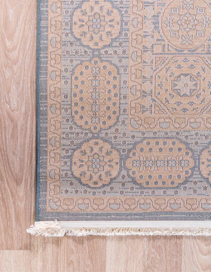 Detail image of 6' x 9' Amina Rug