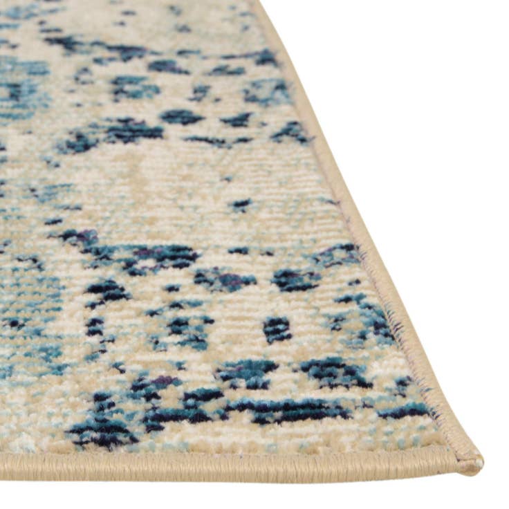 Detail image of 8' x 10' Amulet Rug