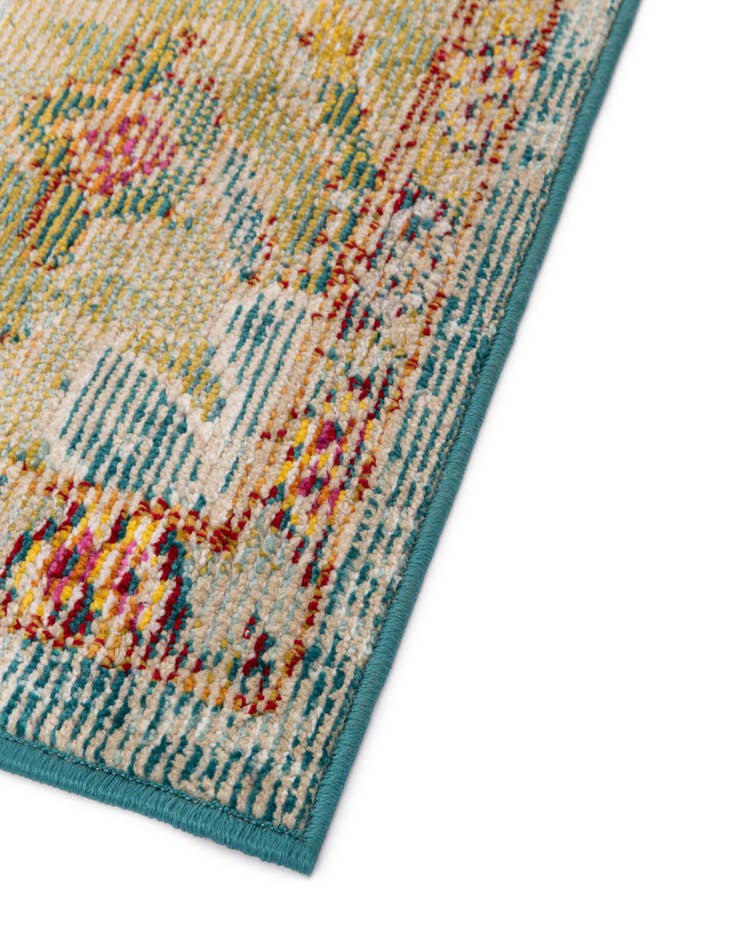 Detail image of 6' 7 x 9' 4 Amulet Rug