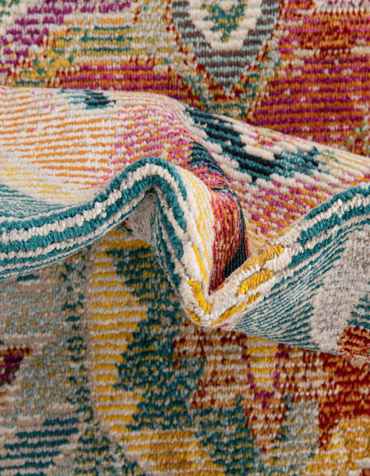Detail image of 6' 7 x 9' 4 Amulet Rug