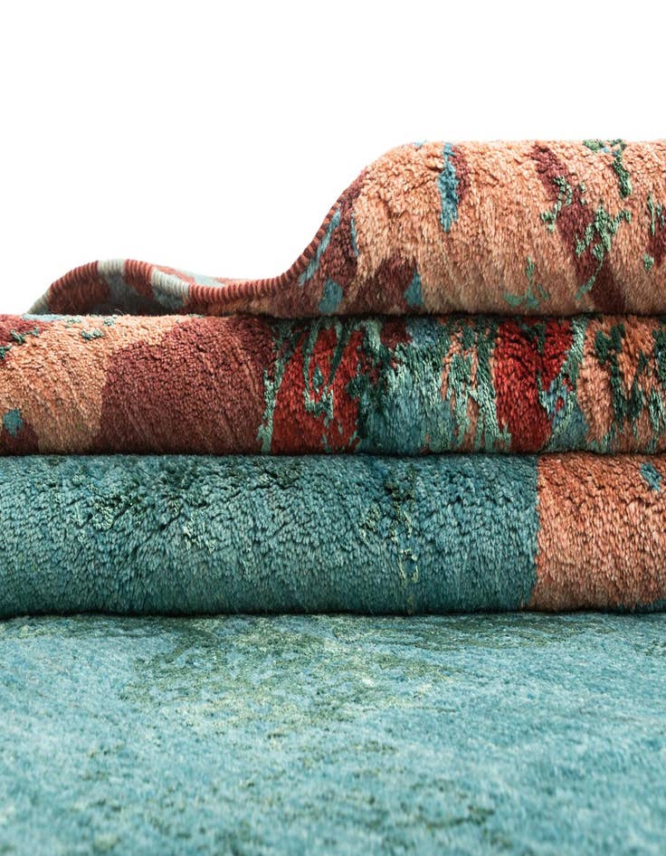 Detail image of 6' 7 x 9' 9  Hand Knotted Anar Rug