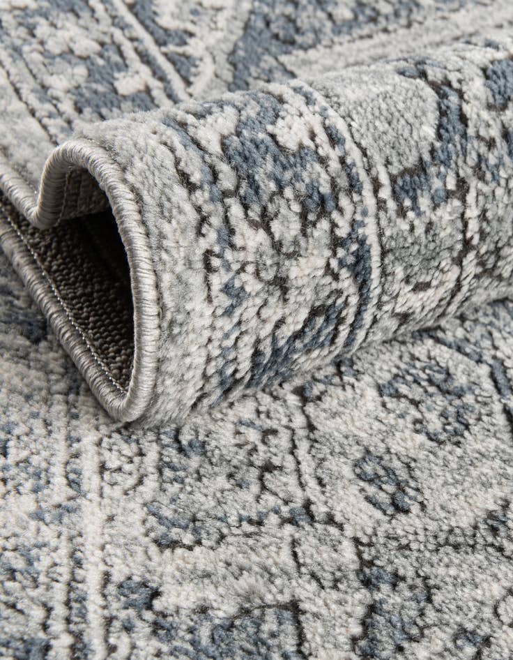 Detail image of 6' x 9' Andromeda Rug