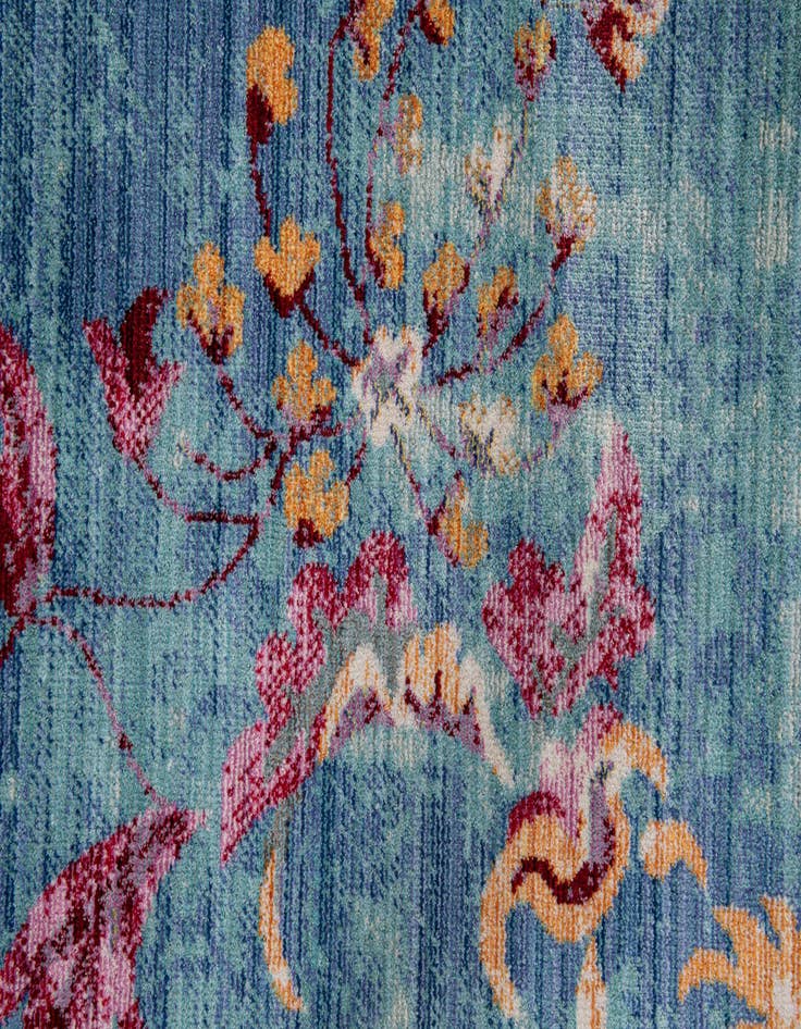 Detail image of 7' x 9' 10 Aqua Rug