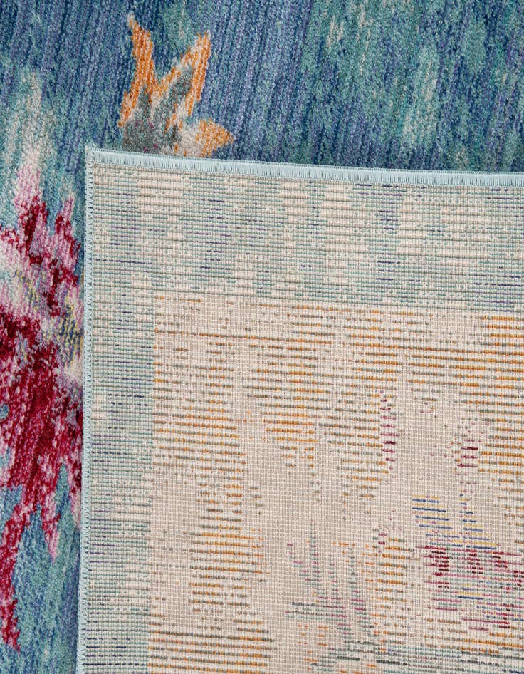 Detail image of 7' x 9' 10 Aqua Rug