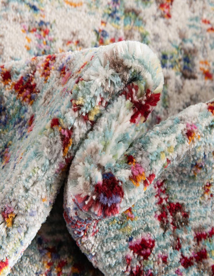 Detail image of 2' 7 x 5' 3 Aqua Rug