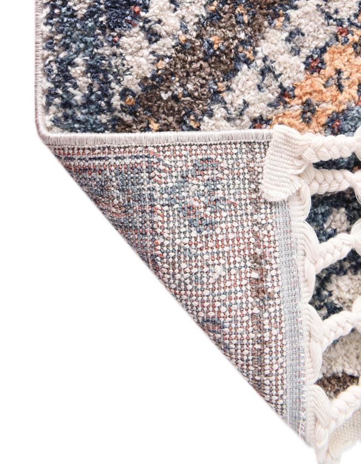 Detail image of 3' 3 x 5' 3 Aramis Rug