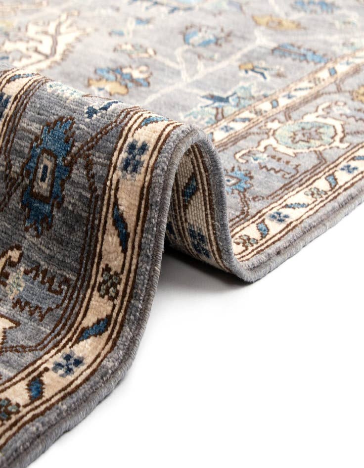 Detail image of 4' 1 x 5' 11 Ariana Wool Rug