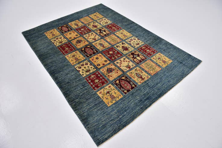 Detail image of 4' 10 x 6' 8 Hand Knotted Ariana Ziegler Rug