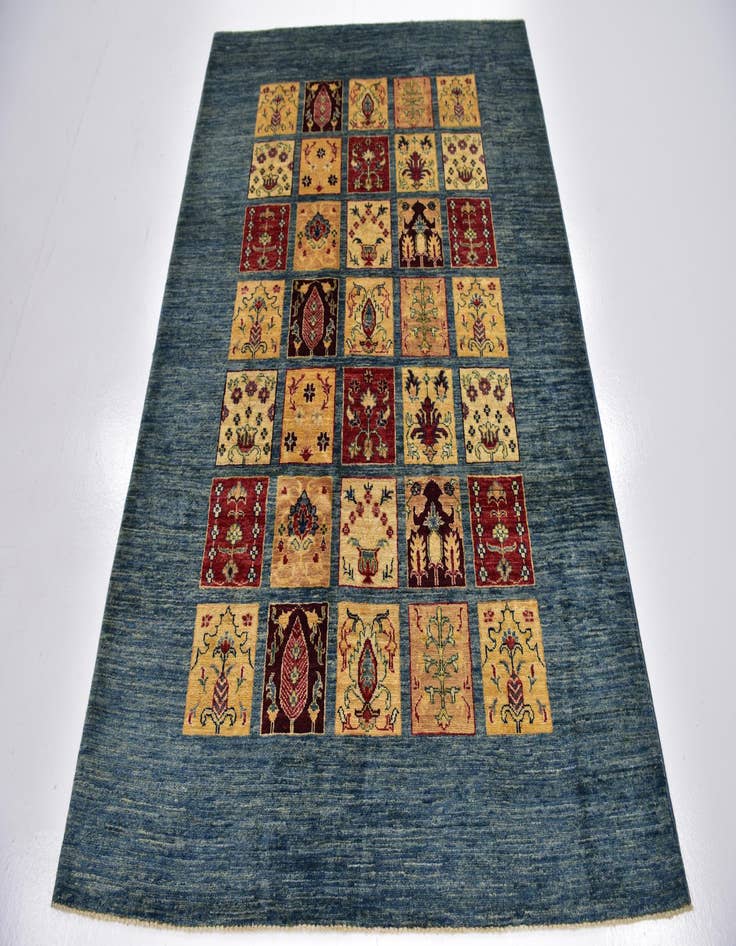 Detail image of 4' 10 x 6' 8  Hand Knotted Ariana Ziegler Rug