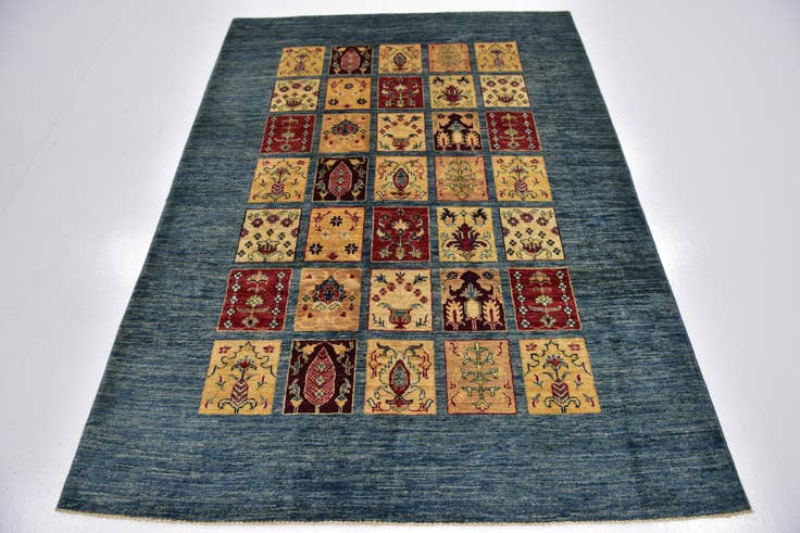 Detail image of 4' 10 x 6' 8 Hand Knotted Ariana Ziegler Rug