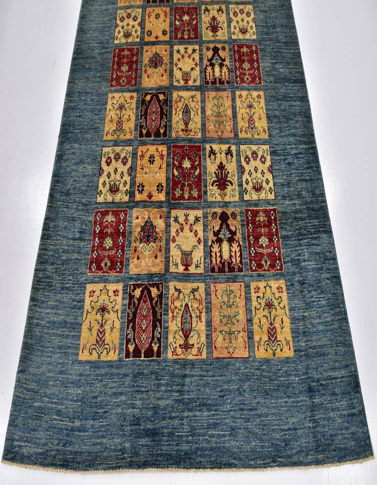 Detail image of 4' 10 x 6' 8  Hand Knotted Ariana Ziegler Rug