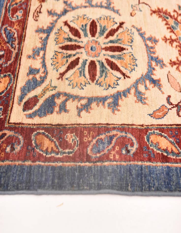 Detail image of 6' 9 x 9' 11  Hand Knotted Ariana Ziegler Rug