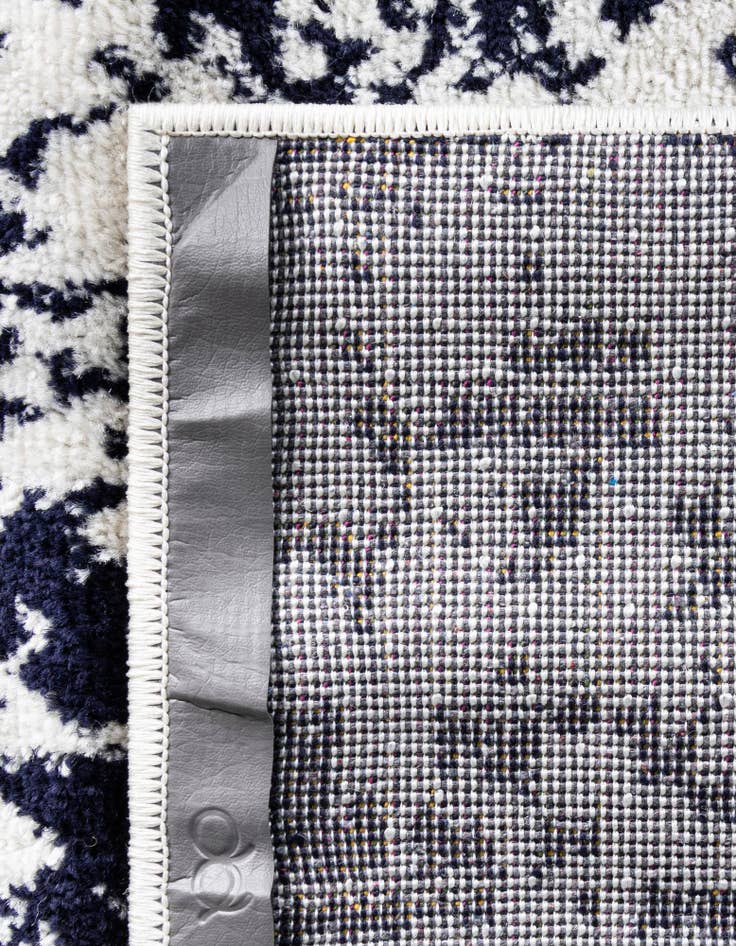 Detail image of 2' x 3' Arlington Rug