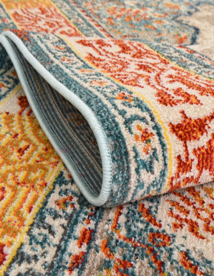 Detail image of 2' 2 x 3'  Washable Arte Rug