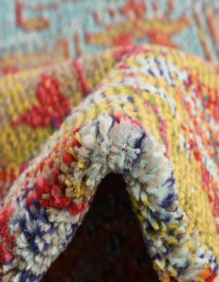 Detail image of 8' x 10'  Washable Arte Rug