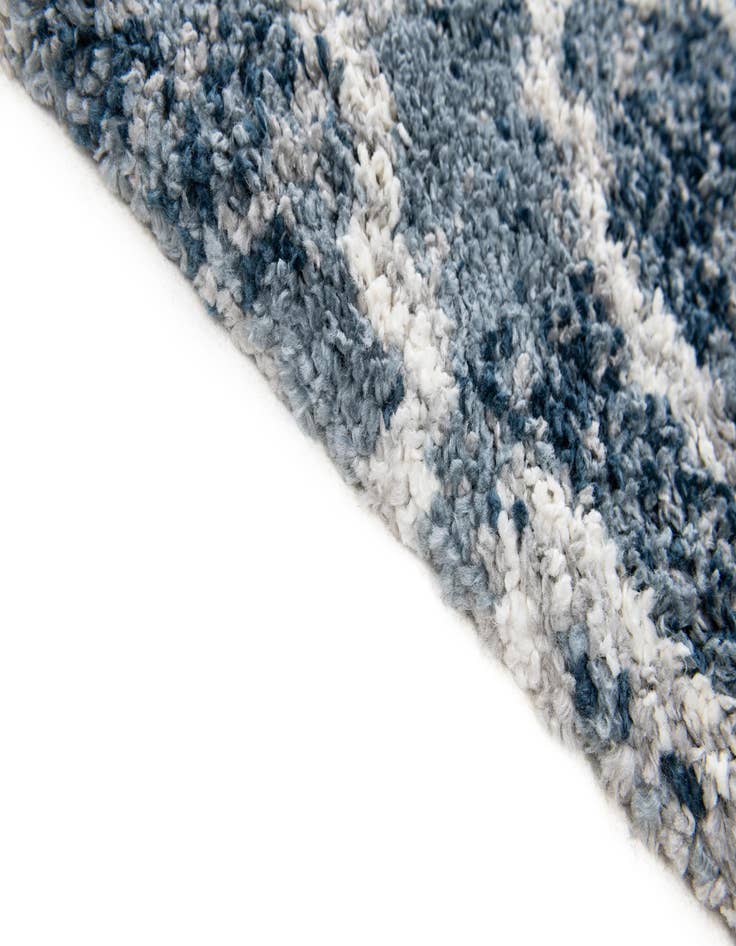 Detail image of 5' 3 x 7' 7 Athena Shag Rug