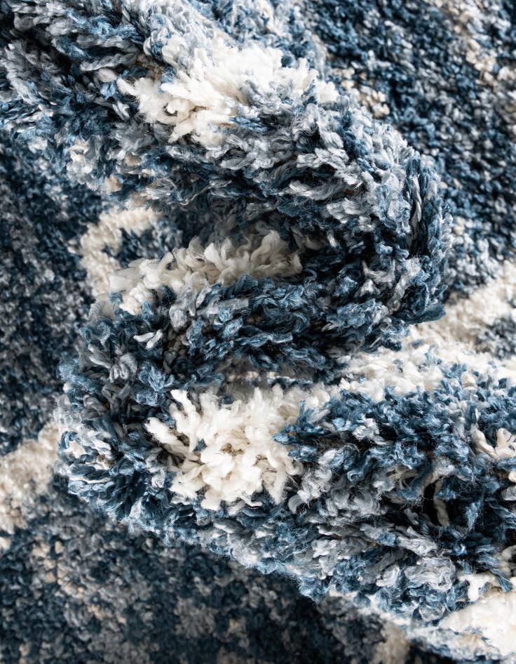 Detail image of 5' x 8' Athena Shag Rug