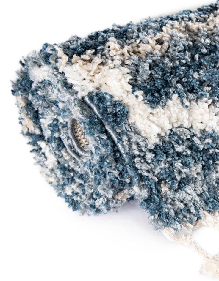 Detail image of 5' x 8' Athena Shag Rug