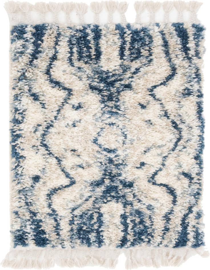Detail image of 2' 2 x 3' Athena Shag Rug
