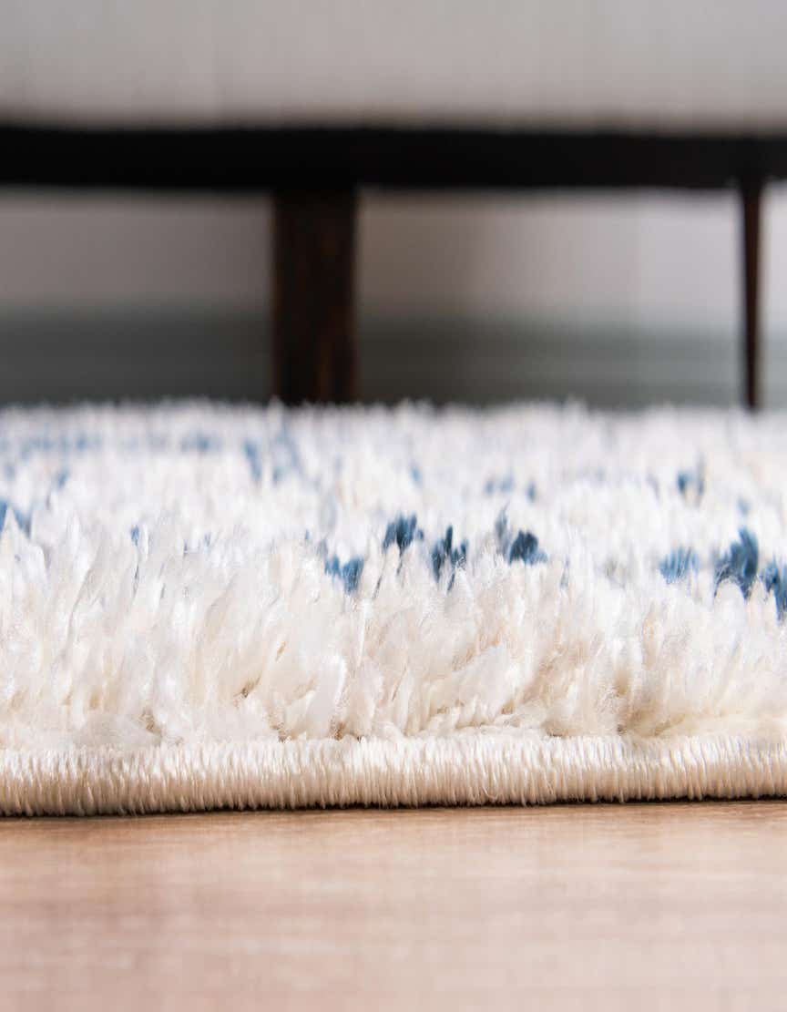 Detail image of 65cm x 95cm Lagom Shag Rug