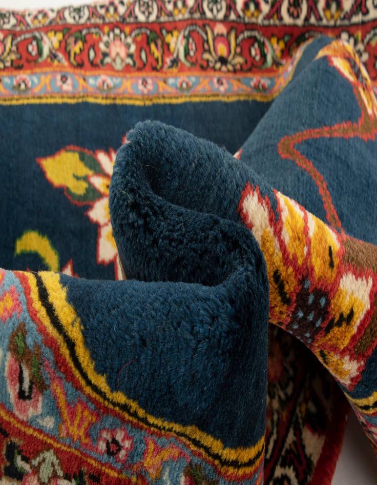 Detail image of 3' 5 x 4' 10 Hand Knotted Bachtiar Persian Wool Rug