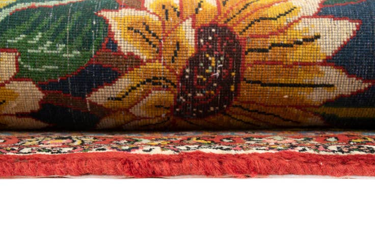 Detail image of 3' 5 x 4' 10 Hand Knotted Bachtiar Persian Wool Rug