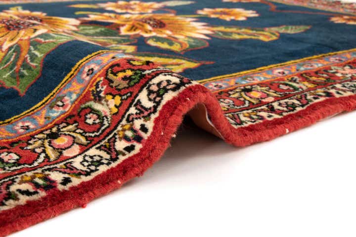 3' 5 x 4' 10 Hand Knotted Bachtiar Persian Wool Rug