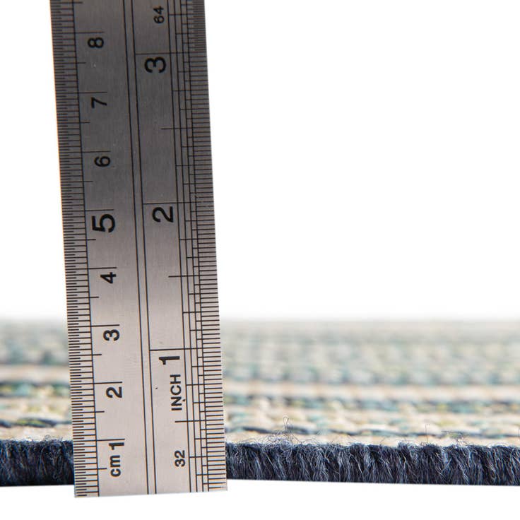 Detail image of 12' x 16' Easy-Clean Baja Indoor / Outdoor Rug