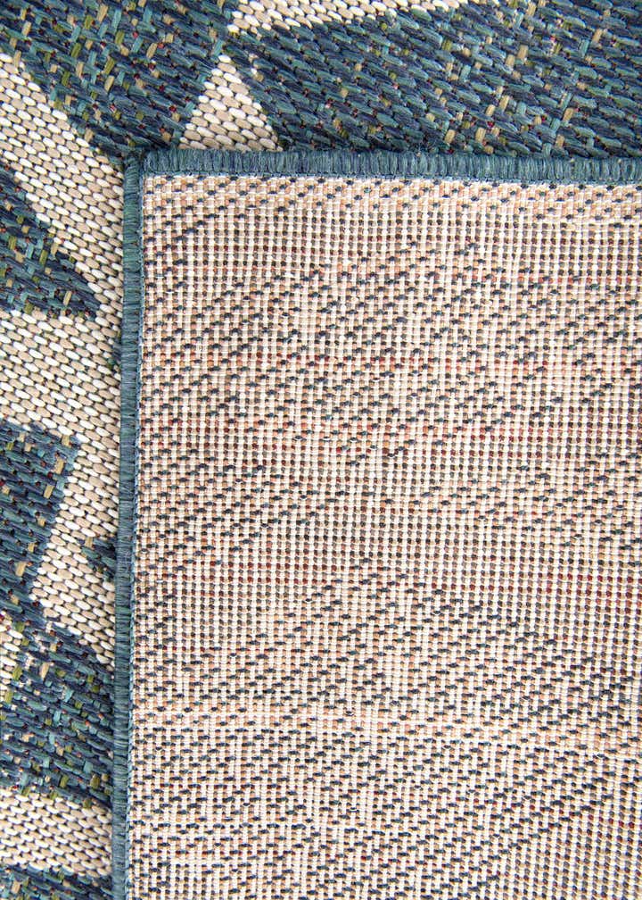 4' 1 x 6' 1 Easy-Clean Baja Indoor / Outdoor Rug