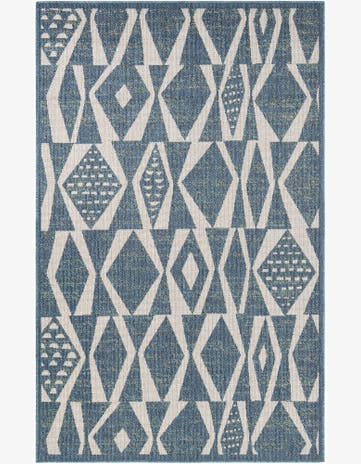 5' 3 x 8' Easy-Clean Baja Indoor / Outdoor Rug