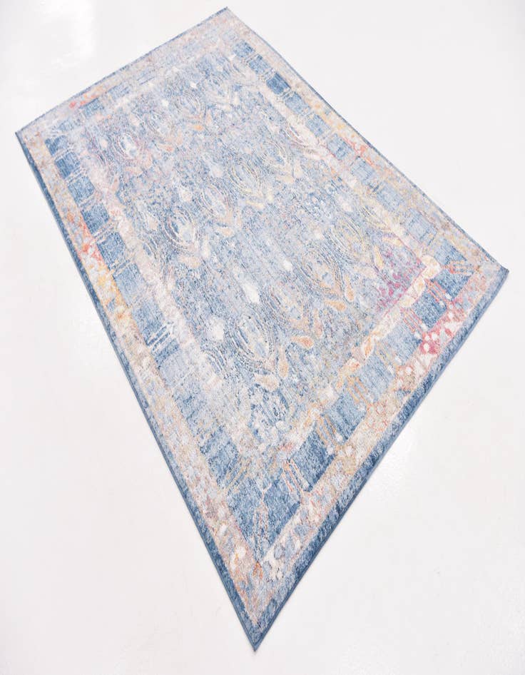 Detail image of 5' 3 x 7' 7 Balboa Rug