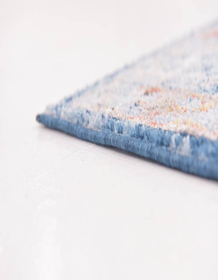 Detail image of 5' 3 x 7' 7 Balboa Rug