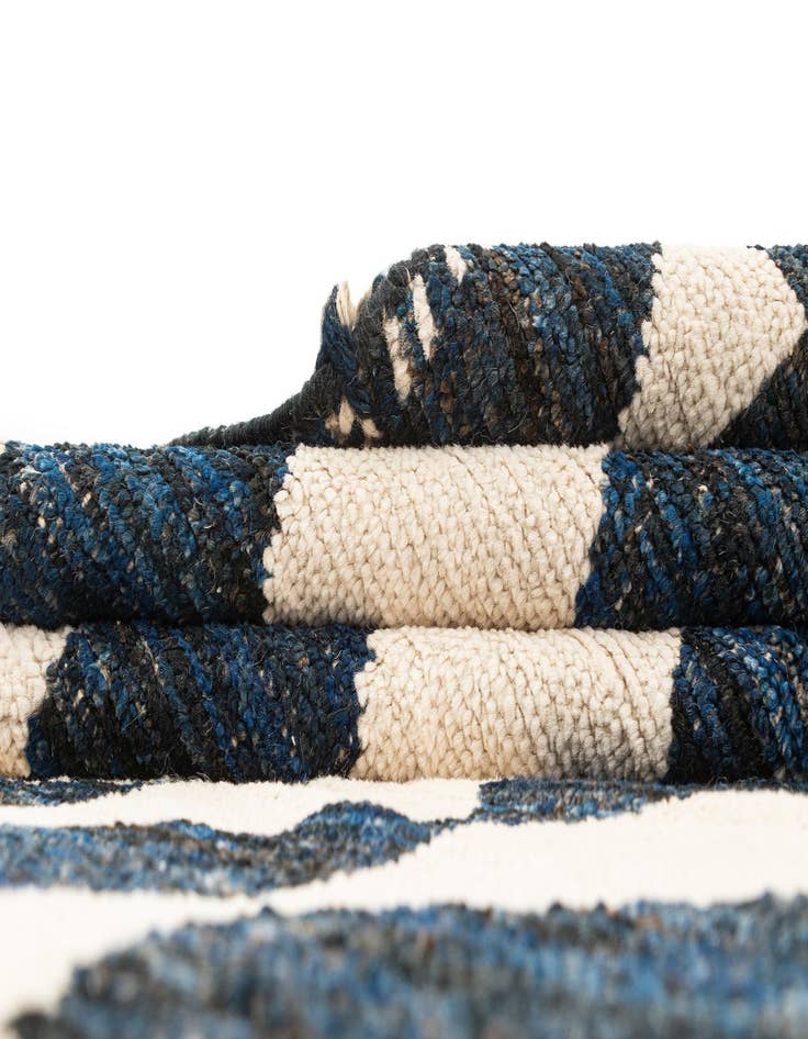 Detail image of 9' 1 x 12' 1  Hand Knotted Beni Marok Rug