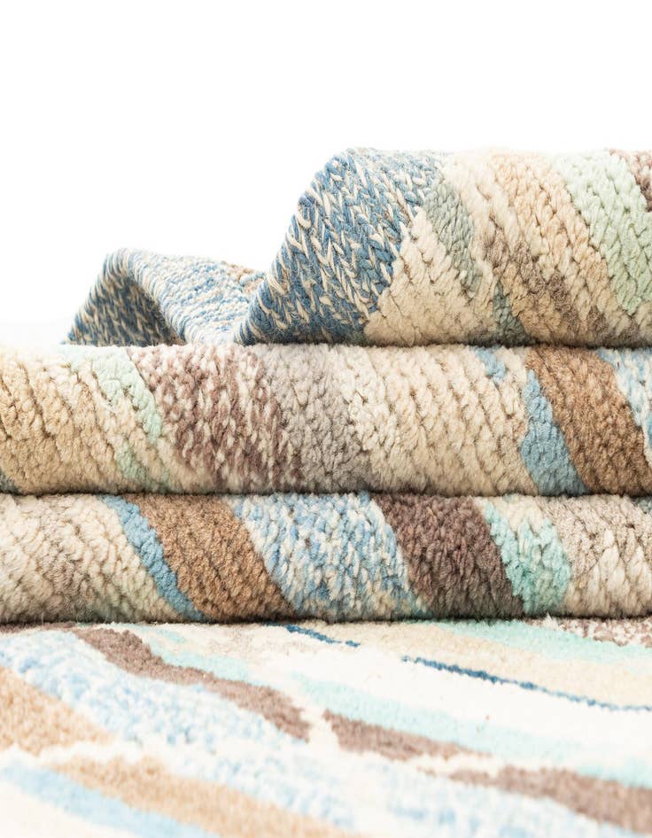 Detail image of 8' 3 x 9' 11  Hand Knotted Beni Marok Rug