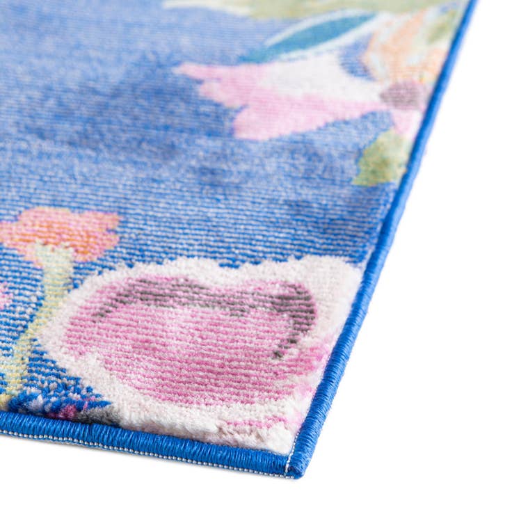 Detail image of 2' x 3' Blossom Rug