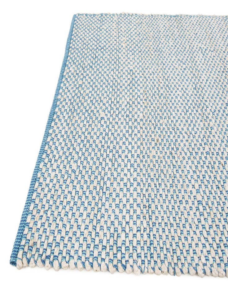 Detail image of 4' x 5' 8 Hand Woven Braided Jute Rug