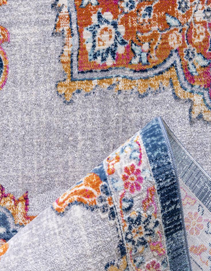 Detail image of 5' x 7' 10 Budapest Rug