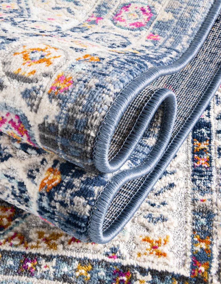 Detail image of 8' x 9' 10 Budapest Rug