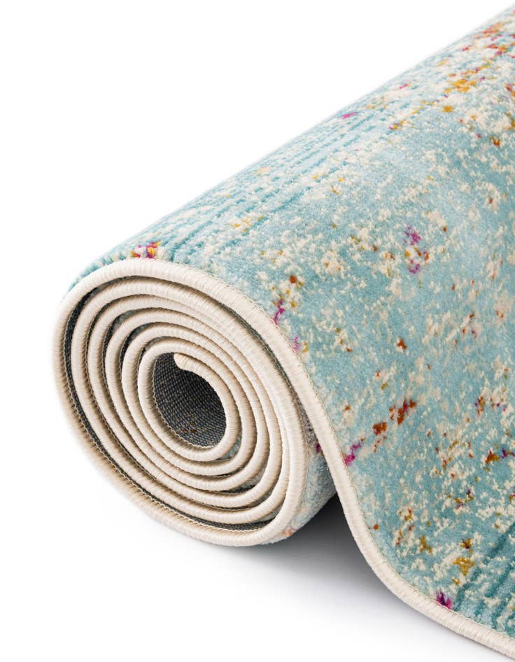 Detail image of 5' x 7' 10 Budapest Rug