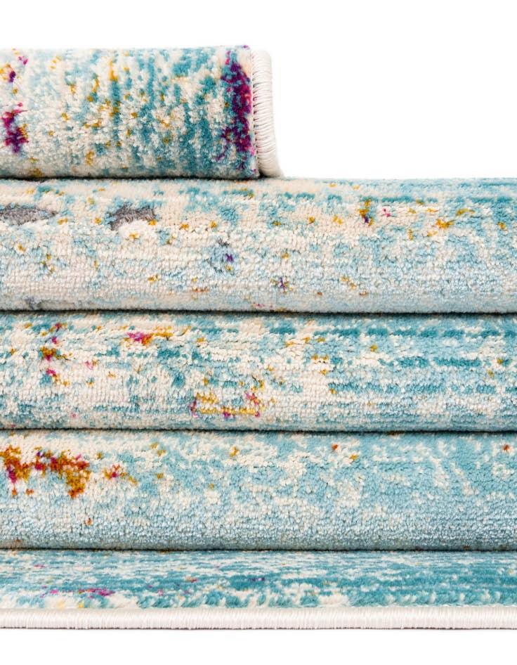 Detail image of 5' x 7' 10 Budapest Rug