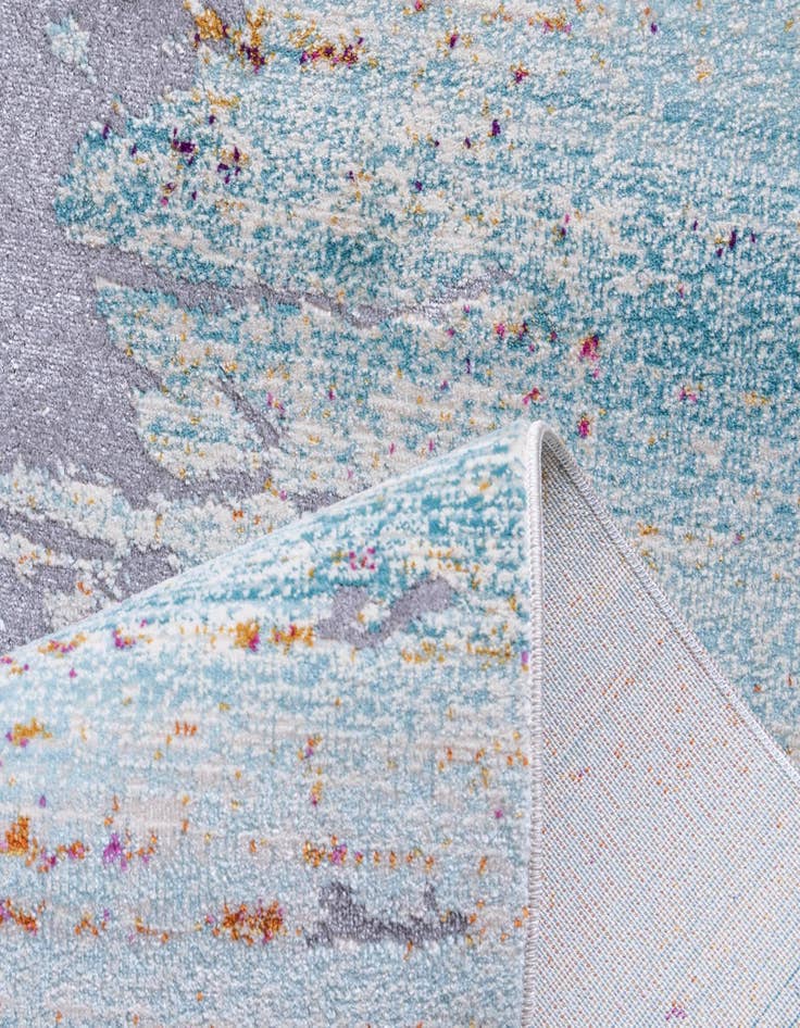 Detail image of 3' 7 x 5' 3 Budapest Rug