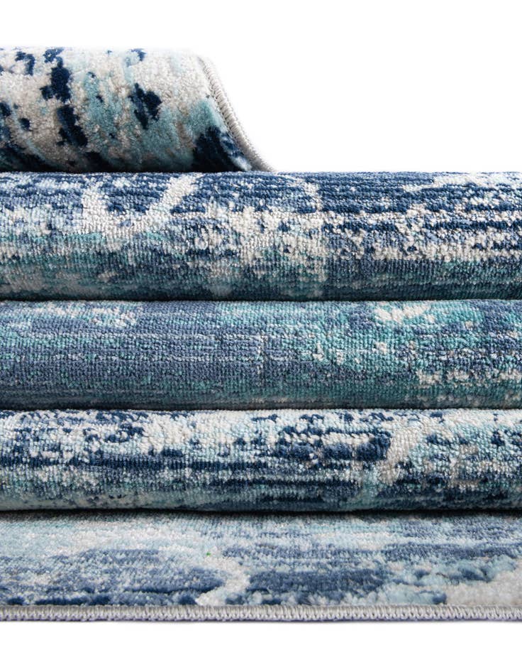 Detail image of 9' x 12' Budapest Rug