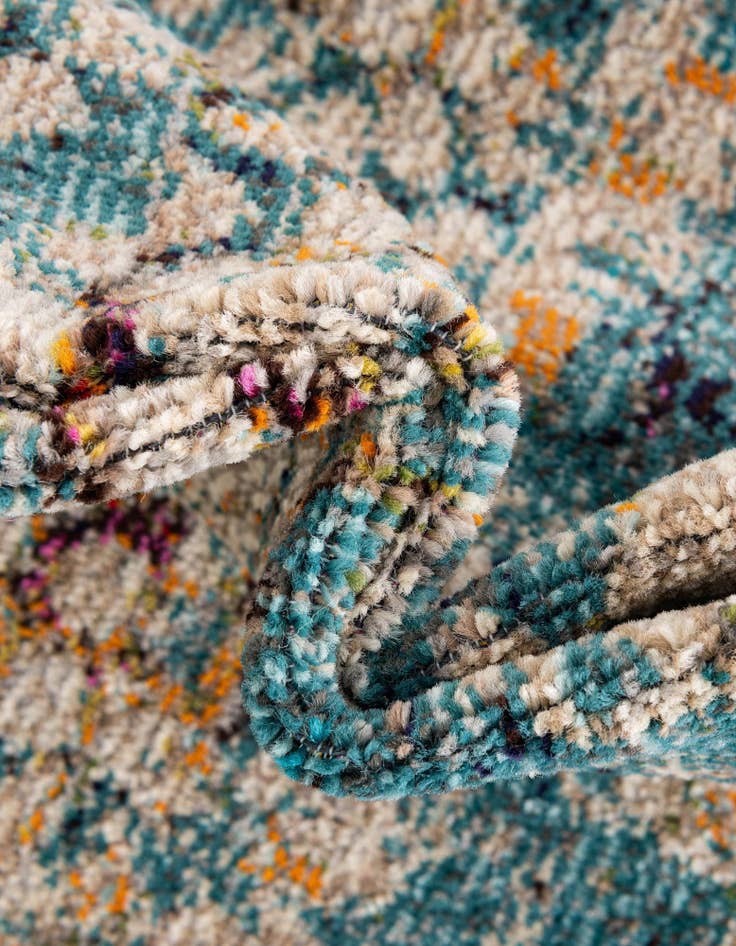 Detail image of 2' 2 x 3' Washable Carnevale Rug