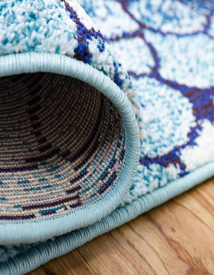 Detail image of 3' 3 x 5' 3  Washable Casablanca Rug