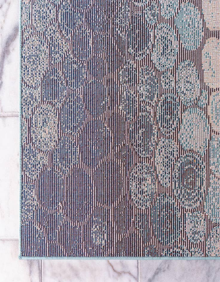 Detail image of 3' 3 x 5' 3  Washable Casablanca Rug
