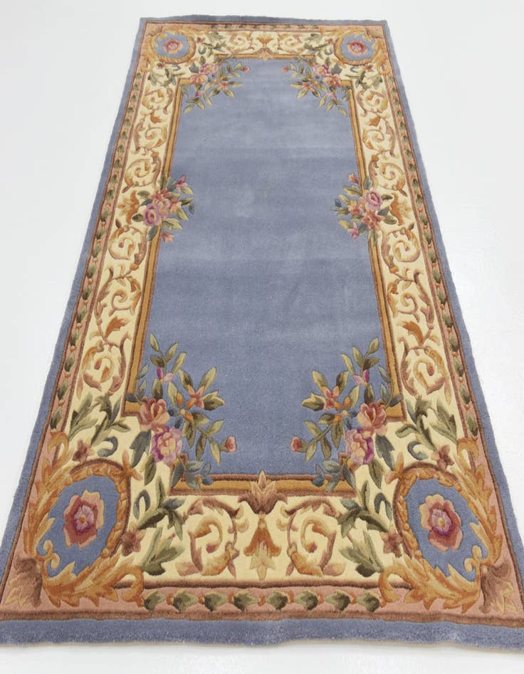 Detail image of 5' x 8' Chateau Rug