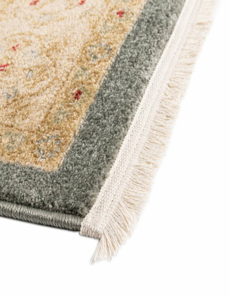 Detail image of 3' 3 x 5' 3 Chelsea Rug