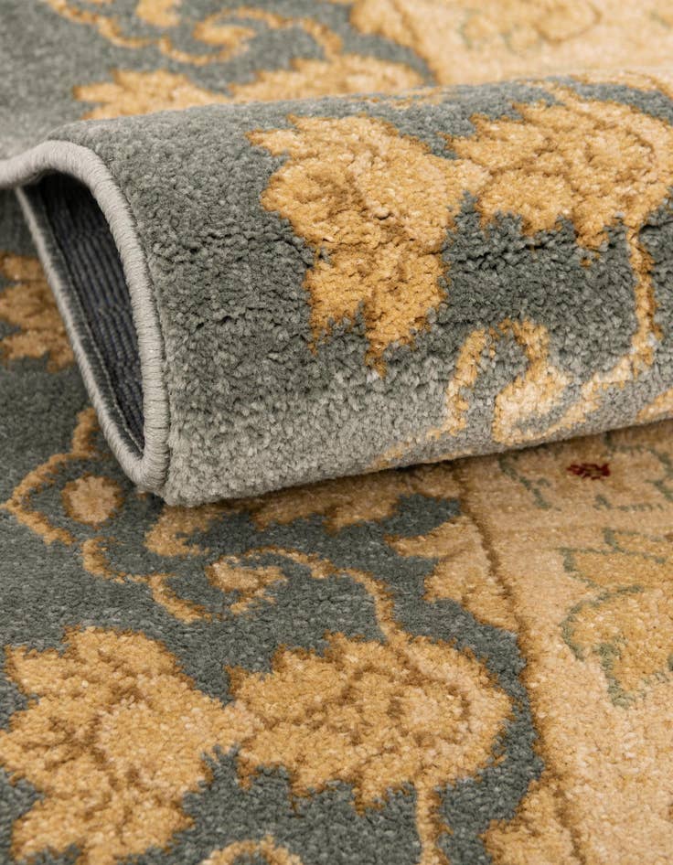 Detail image of 9' x 12' Chelsea Rug